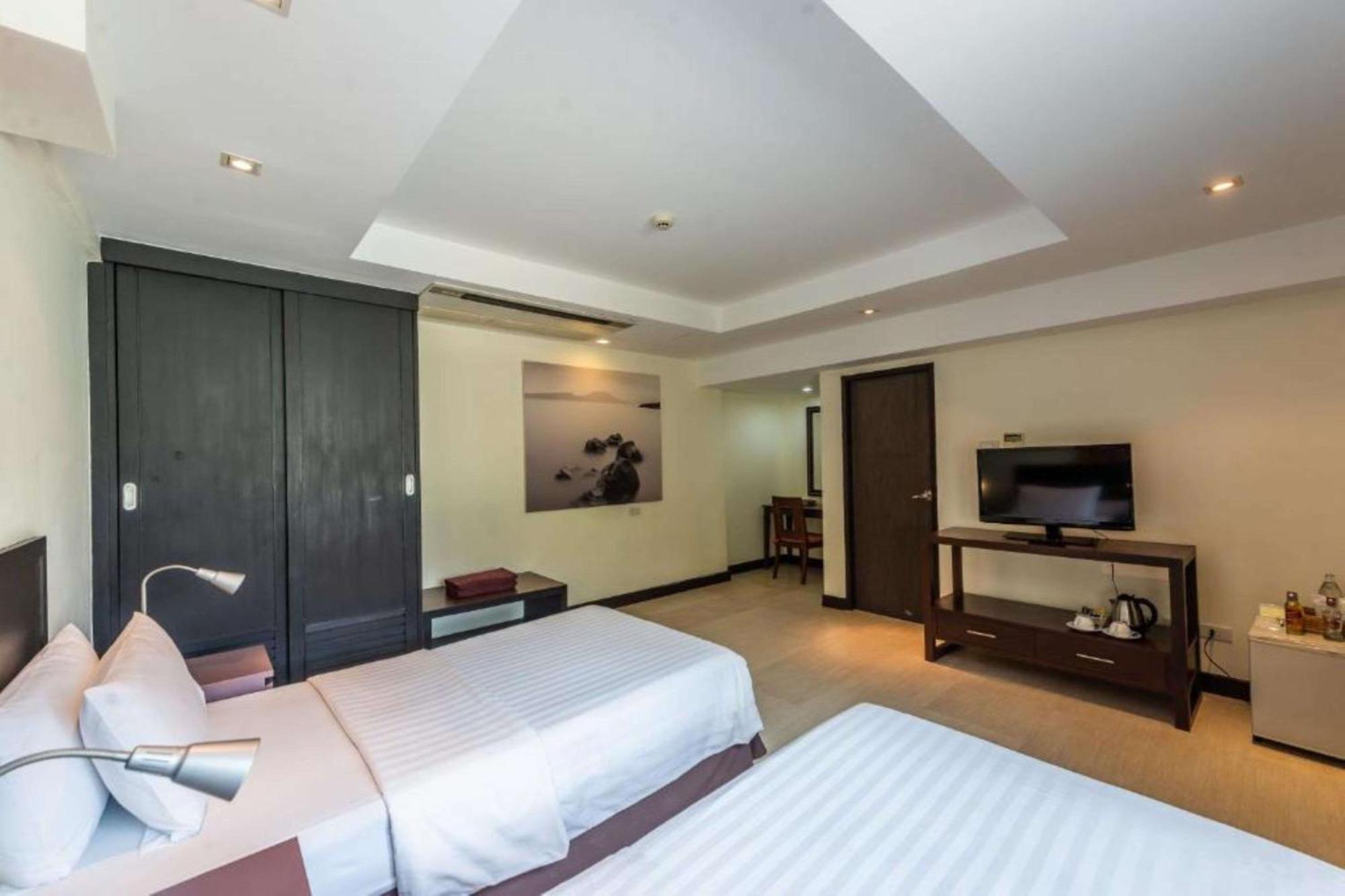 Hotel Tropicana - SHA Extra Plus Pattaya Exterior foto
